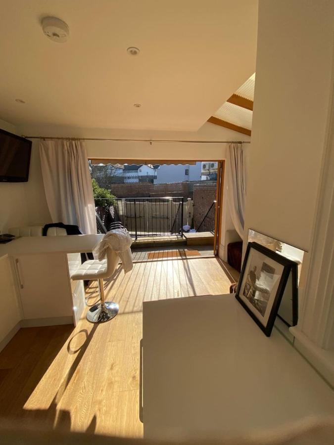 Appartamento Luxury 2 Bed With Sw Facing Terrace *